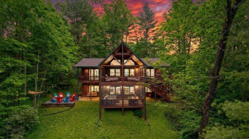 Foxfire Estates House | Blue Ridge Retreat - Sauna - Hot Tub - Firepit
