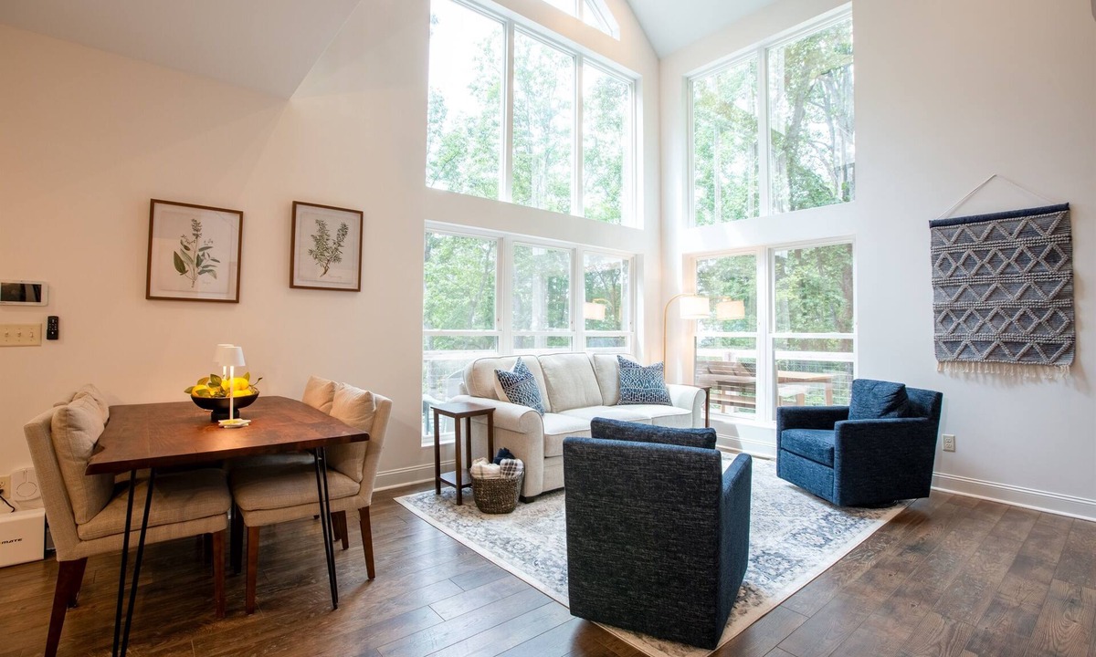 Swannanoa House | Blueberry Mountain Retreat | 2 King Suites + Loft + Porch