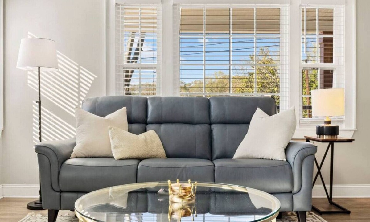 Dunean House | Bluestone Cottage- 2 miles to Downtown Greenville