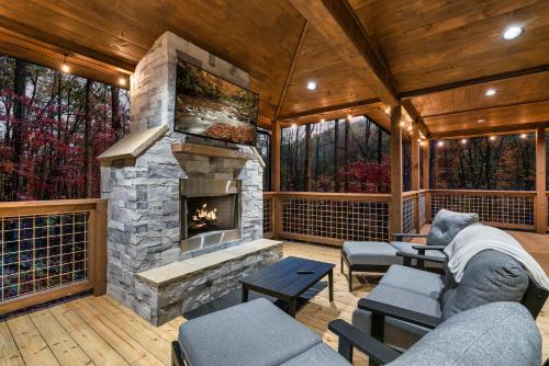 Sevierville House | Bluff Mountain Retreat