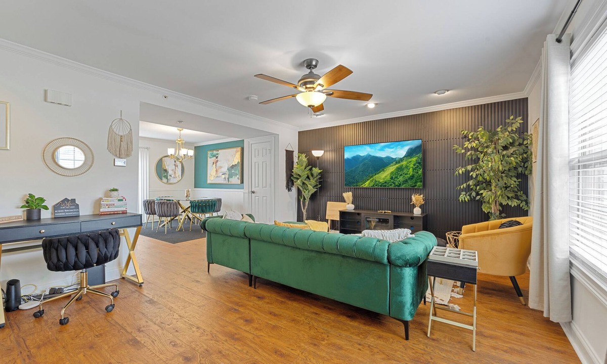 Smyrna Condo | Boho Lux Theme For Mid to Long Term Stays 3BR 3.5BA Near Truist Park