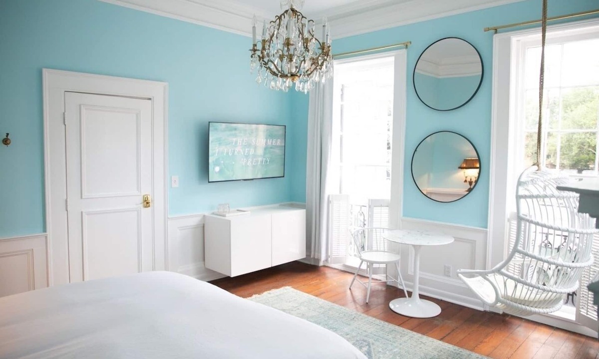 Historic District - North House | Bosch Huis Rosé Central VIP Parking