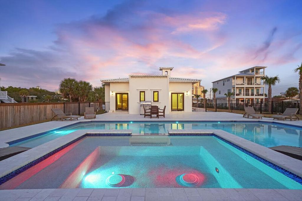 Gulf Pines House | Bourbon Breeze by Five Star Properties