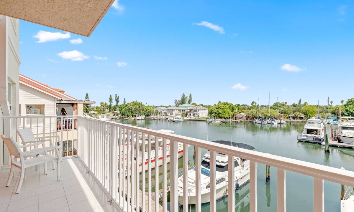 Madeira Beach Condo | Brand New Madeira Bay 1307