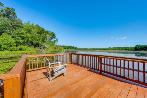 Perry House | Brand-New Perry House w/Kayaks & Lake Access