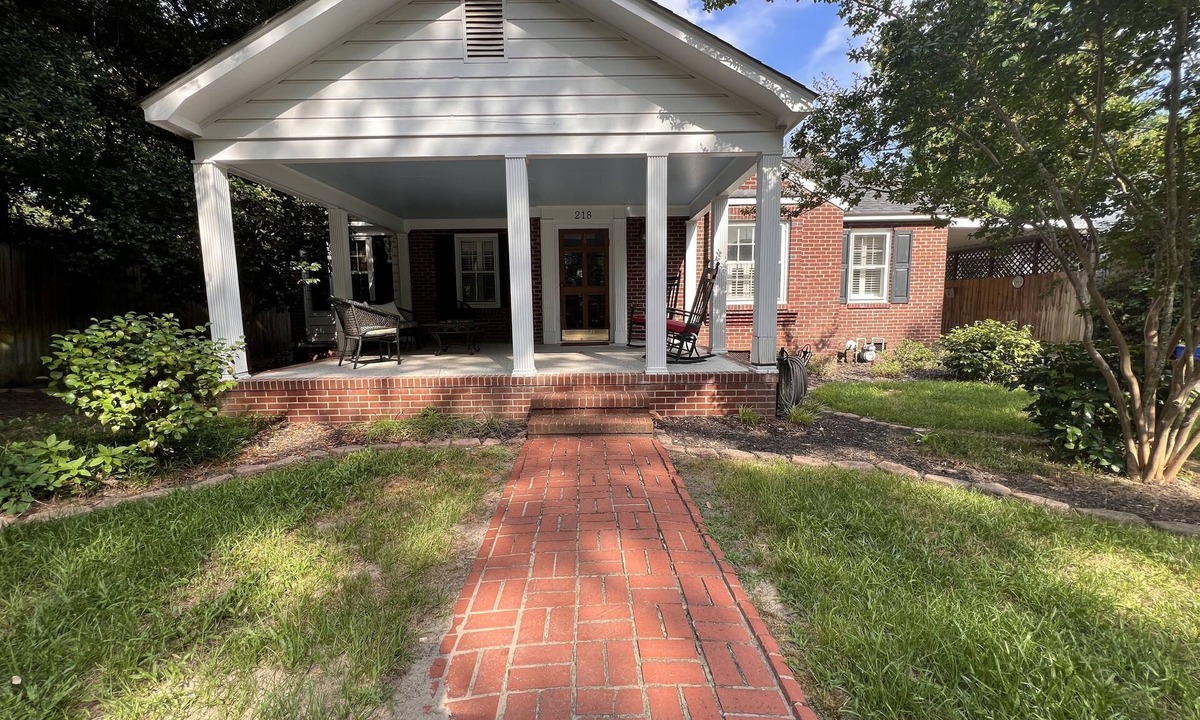Aiken Cottage | Brick Cottage in Aiken