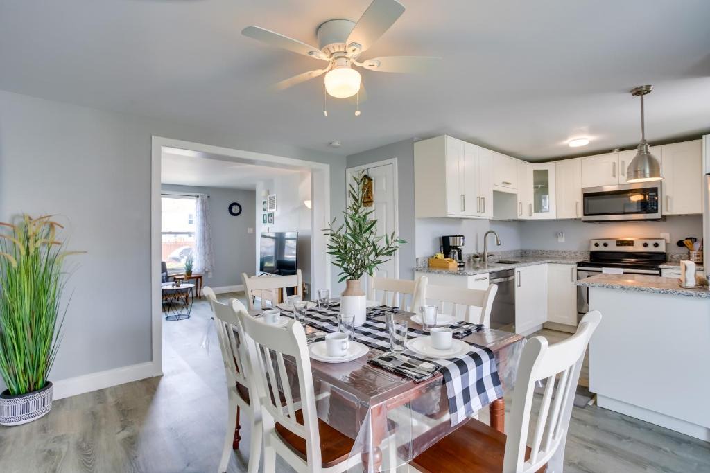 Southend House | Brigantine Home with Outdoor Dining, Near Beaches!
