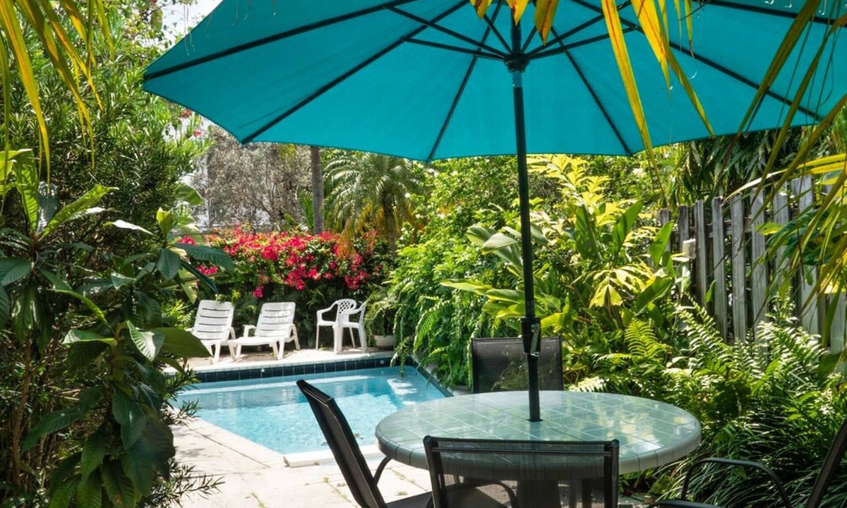 Victoria Park Apartment | Bright Stylish Apt in Las Olas Blvd Victoria Park