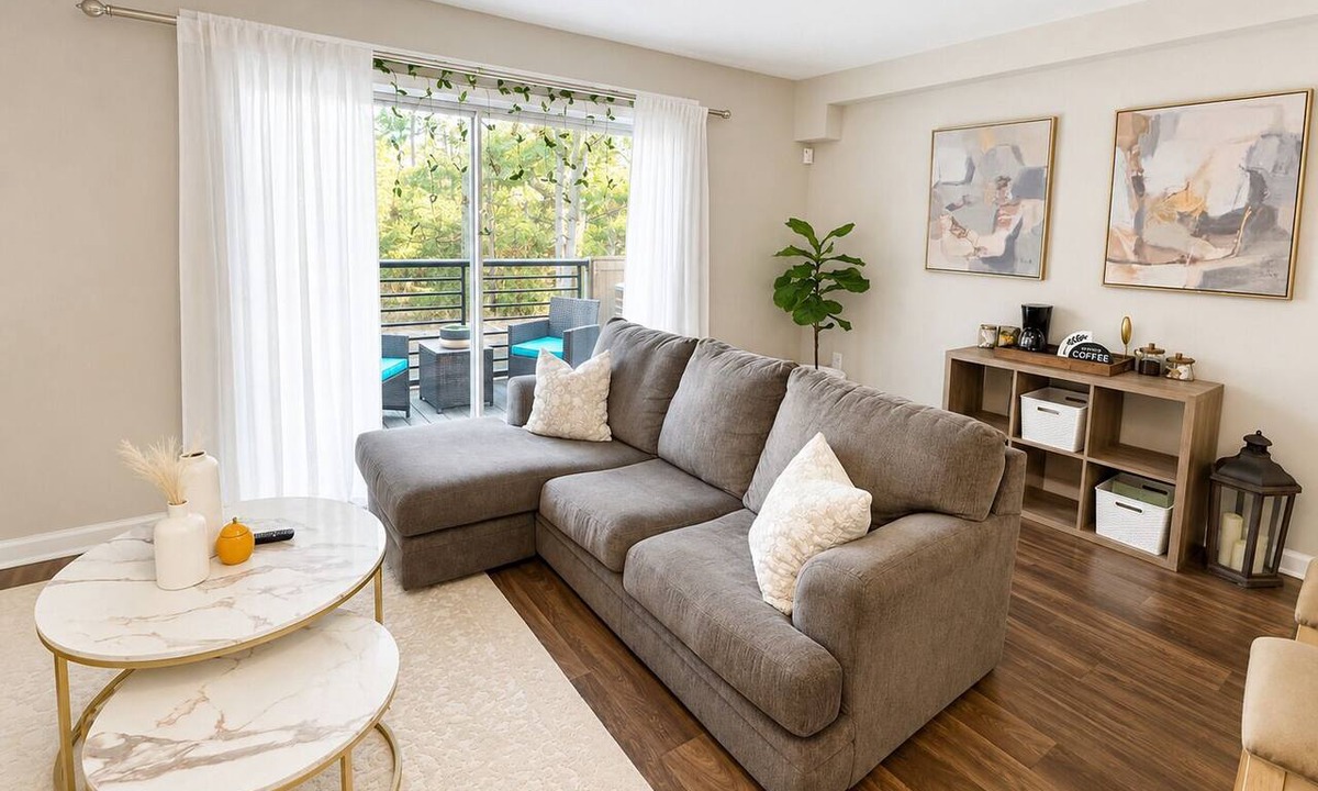 Buckhead Apartment | Bright, stylish studio in the heart of Buckhead.