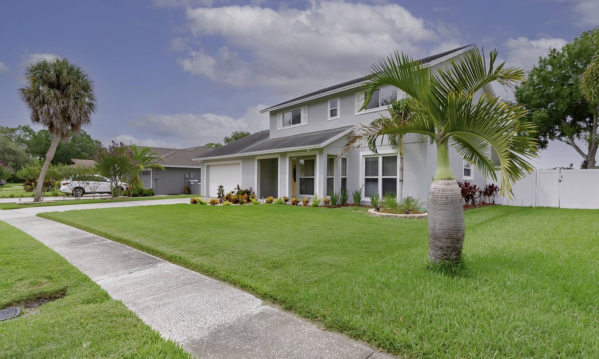 Egypt Lake-Leto House | Bright up your vacation. Pool- Game Room-Spacious