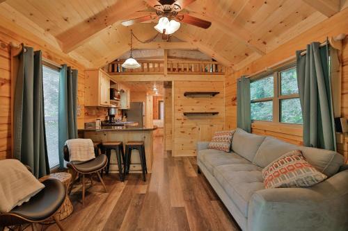 Lookout Valley Neighborhood Association House | Bryce Cabin Lookout Mtn Tiny Home W Swim Spa