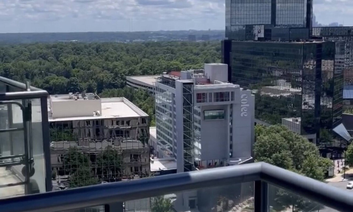 North Buckhead Apartment | Buckhead high rise secure access building