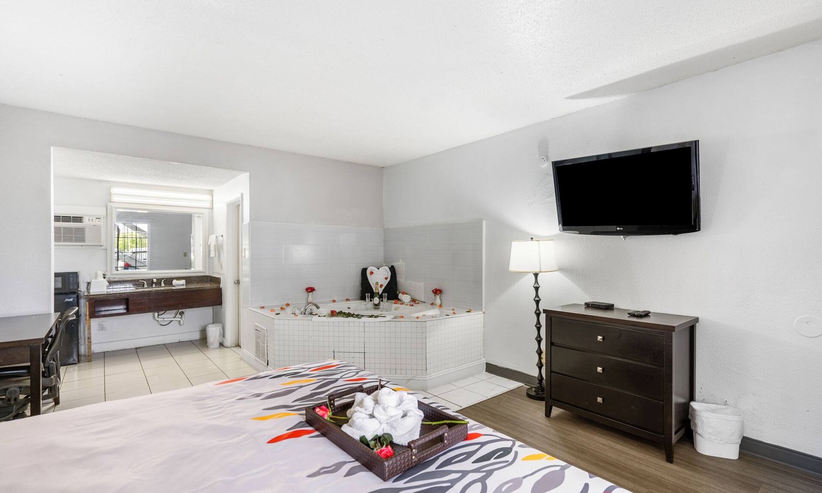 Augusta Hotel | Budgetel Inn and Suite