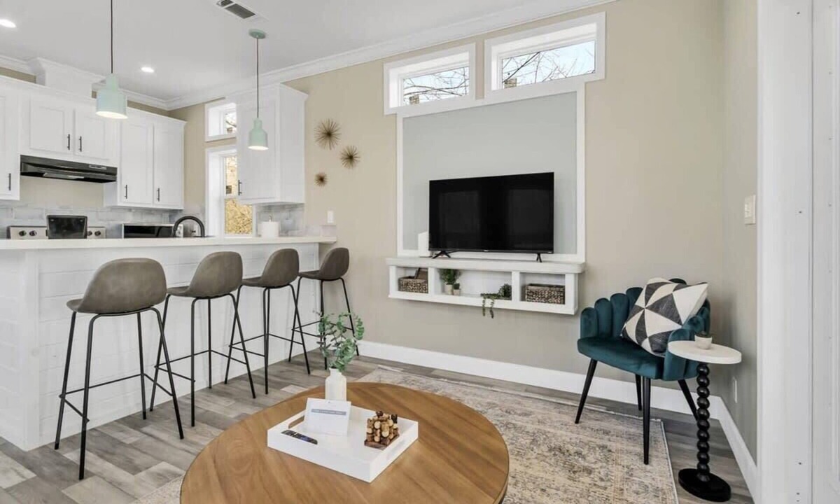 Owens Cross Roads House | Byrd 7 Nesting Nook