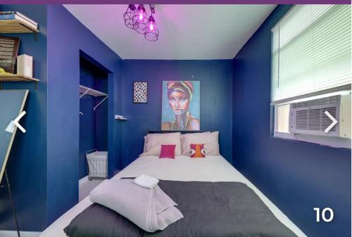 North Lauderdale House | C&M Lodging Cozy Tiny Villa with Kitchenette Peaceful Getaway