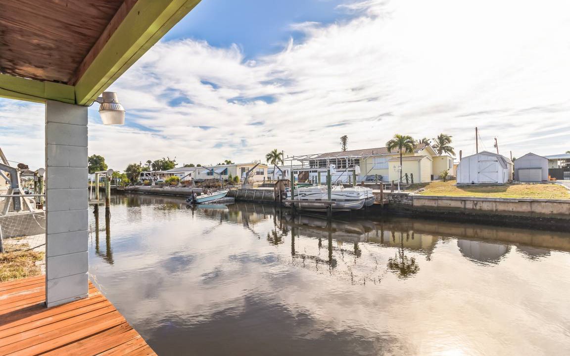 Flamingo Bay Cottage | Cabin ∙ 3 bedrooms ∙ 6 guests
