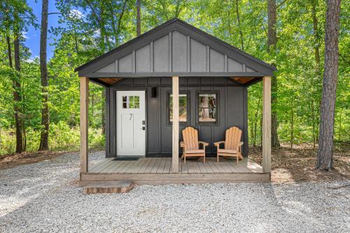 Hartwell Other | Cabin #7 One bedroom with Kitchenette