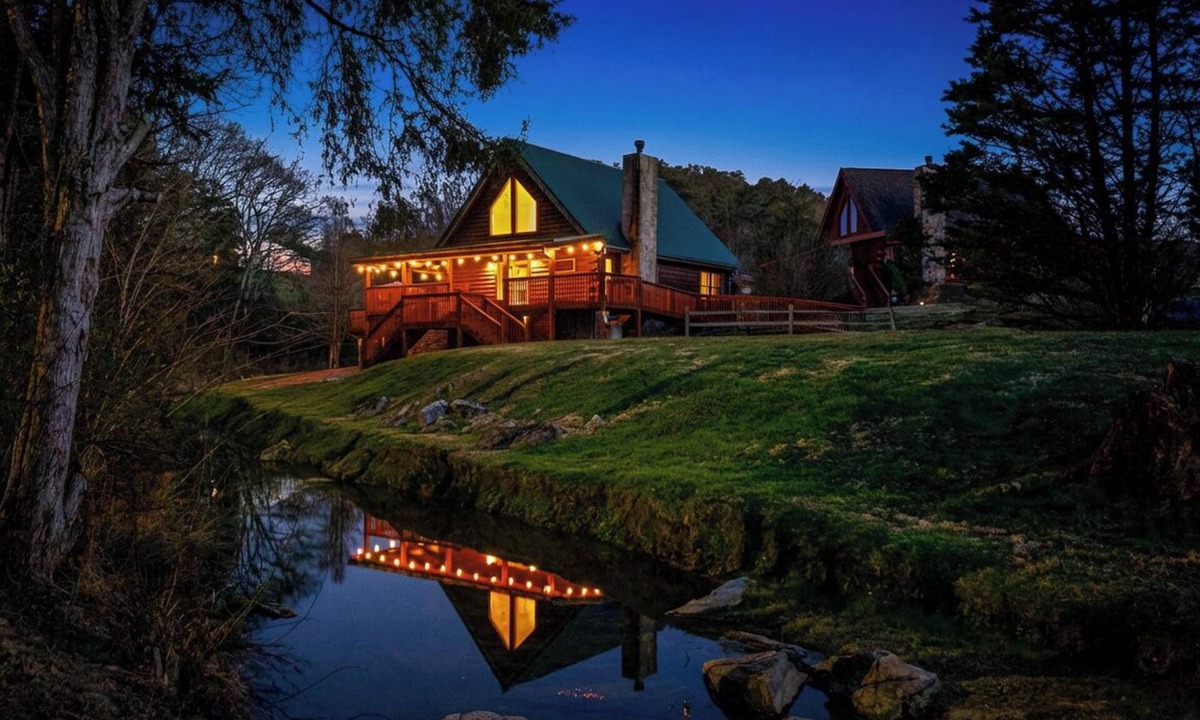 Sevierville Cabin | Cabin On A Creek! 2mi To Dolly, Pickleball & More!