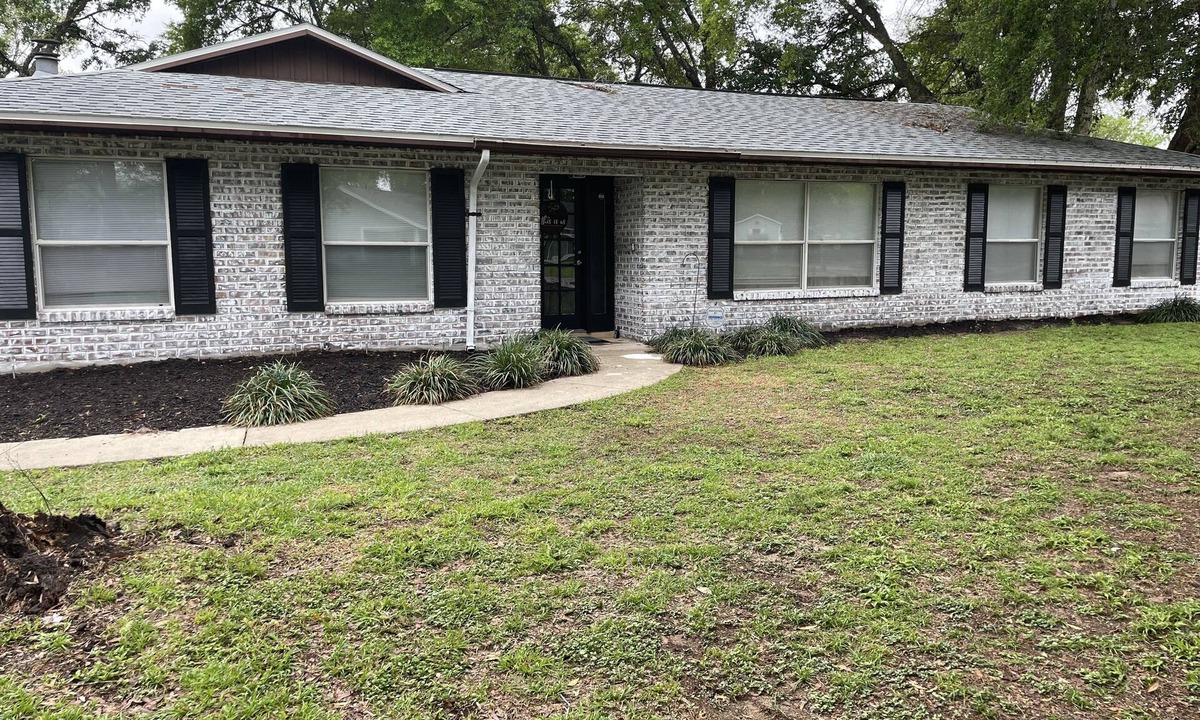 Fort King District House | Calm and Cozy Healing Escape -3 bedroom home