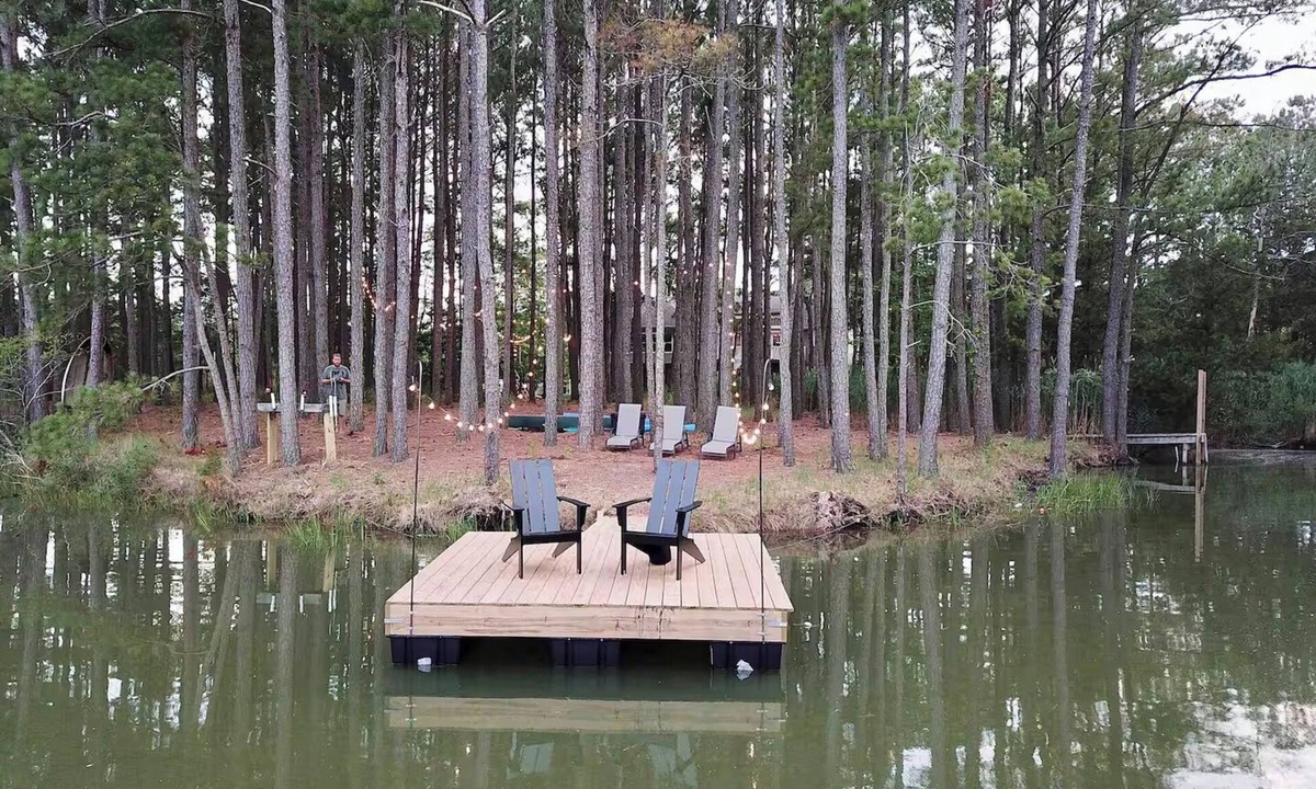 Onancock House | Camp Chesapeake 6 bedroom Private Waterfront - Dock, Hot Tub, Family Friendly