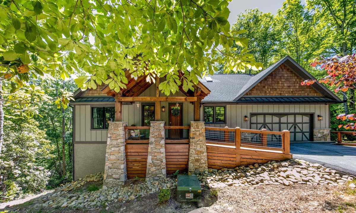 Brevard House | Canopy Creek Luxury Home with Game Room