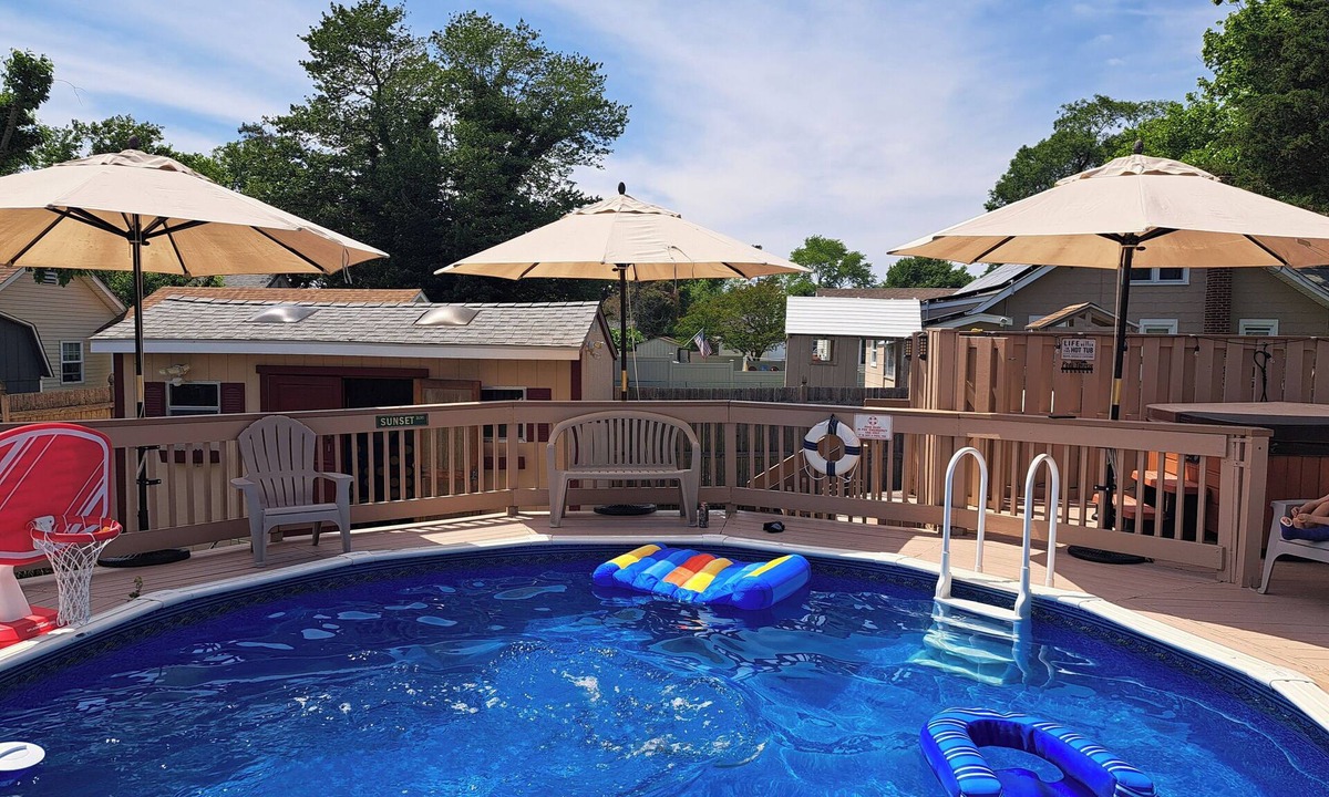 Villas House | Cape May/Walk to the Bay Beach/Pool/Hot Tub/2 Kings/Sleeps 14/DogsOK