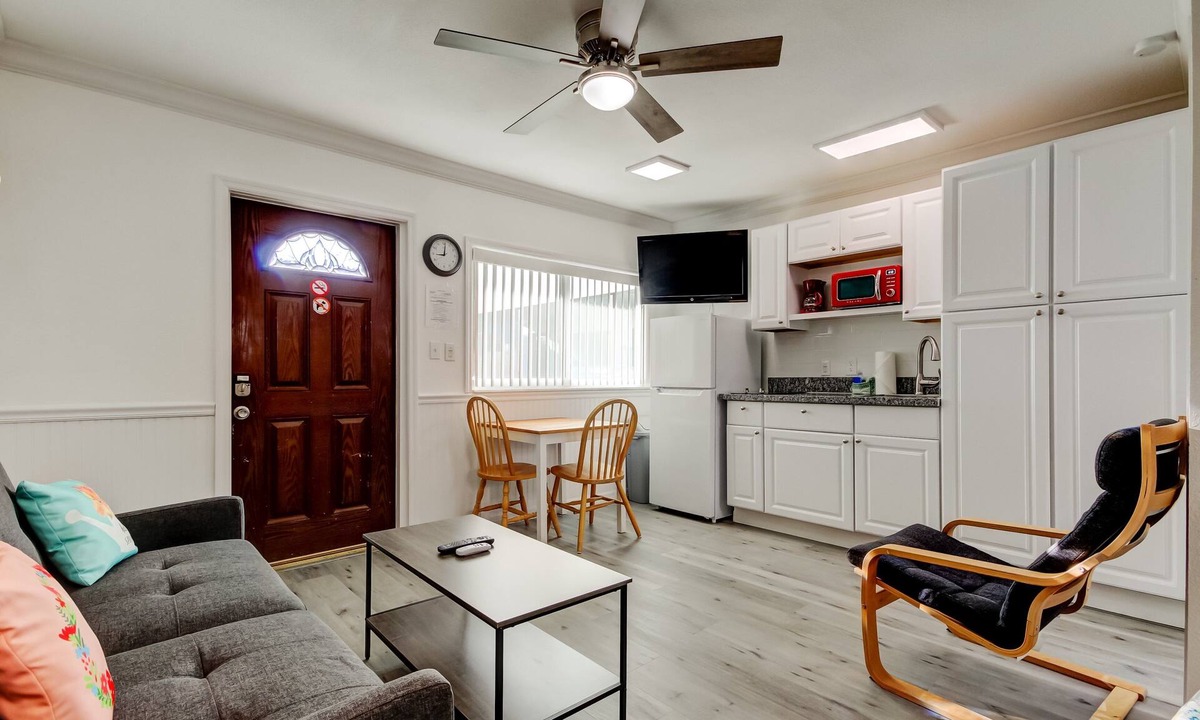 Sunset Reef Apartment | Carousel #4&5- Adjoining rooms steps to the Beach!