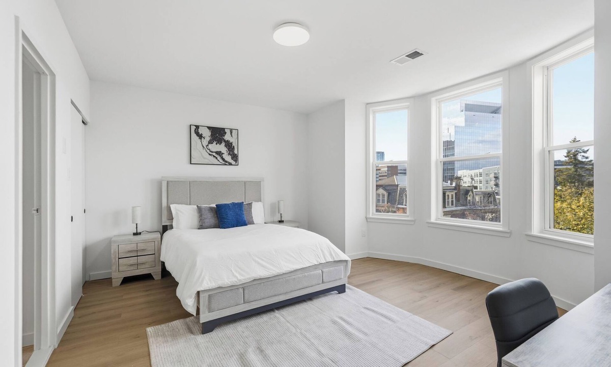 Powelton Village House | Carriage House: Sleek 1BR Apartment