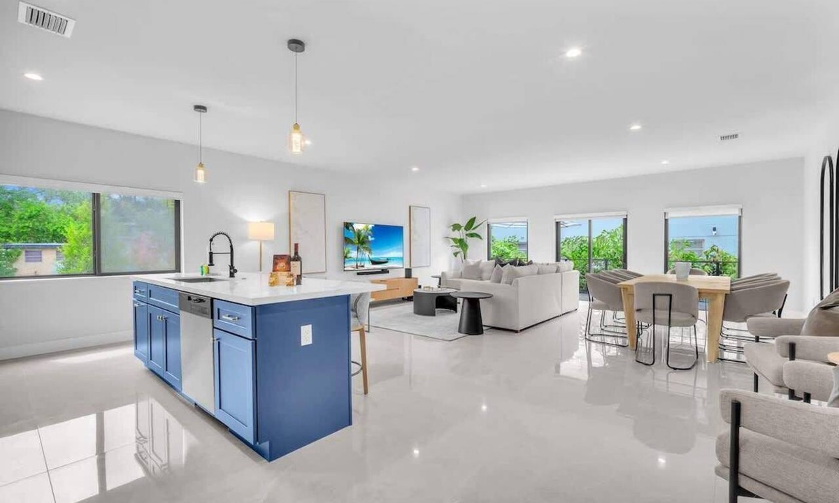 West Little Havana Apartment | Casa Amoret – Brand New Relaxing Retreat
