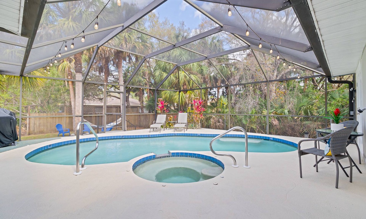 North Port House | 'Casa Bella' Florida Getaway w/Heated Spa & Grill