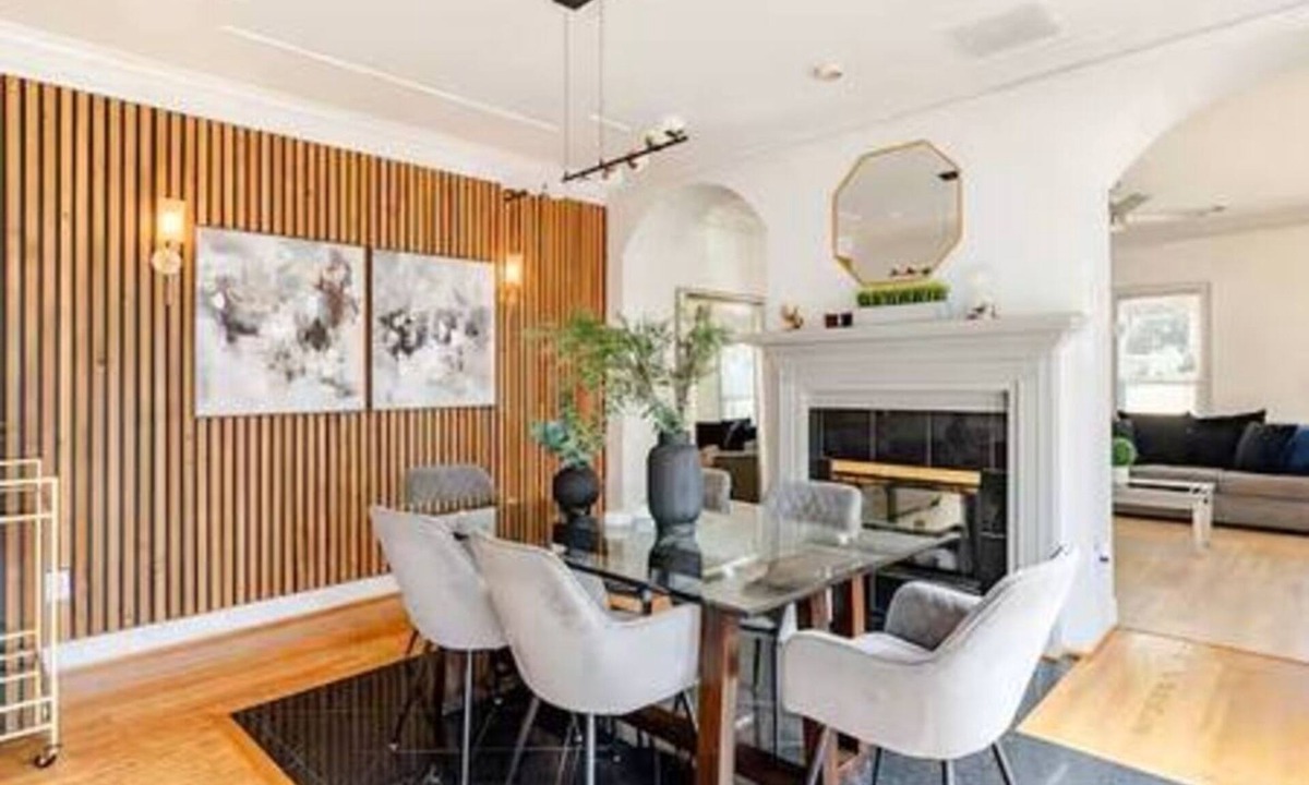 Ormewood Park House | Casa Blanca · Luxury Insta Retreat w/HotTub, 2 Theaters, Grill