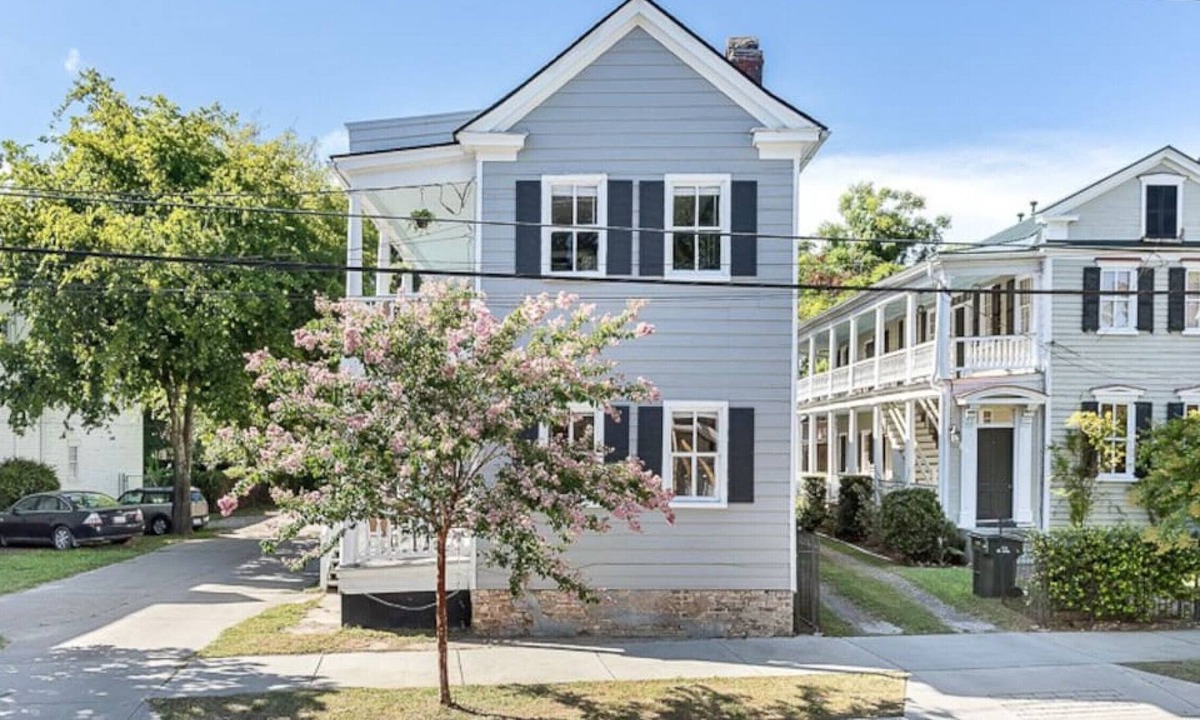 Cannonborough Elliotborough House | ✰ Central & Comfortable Downtown Home ✰
