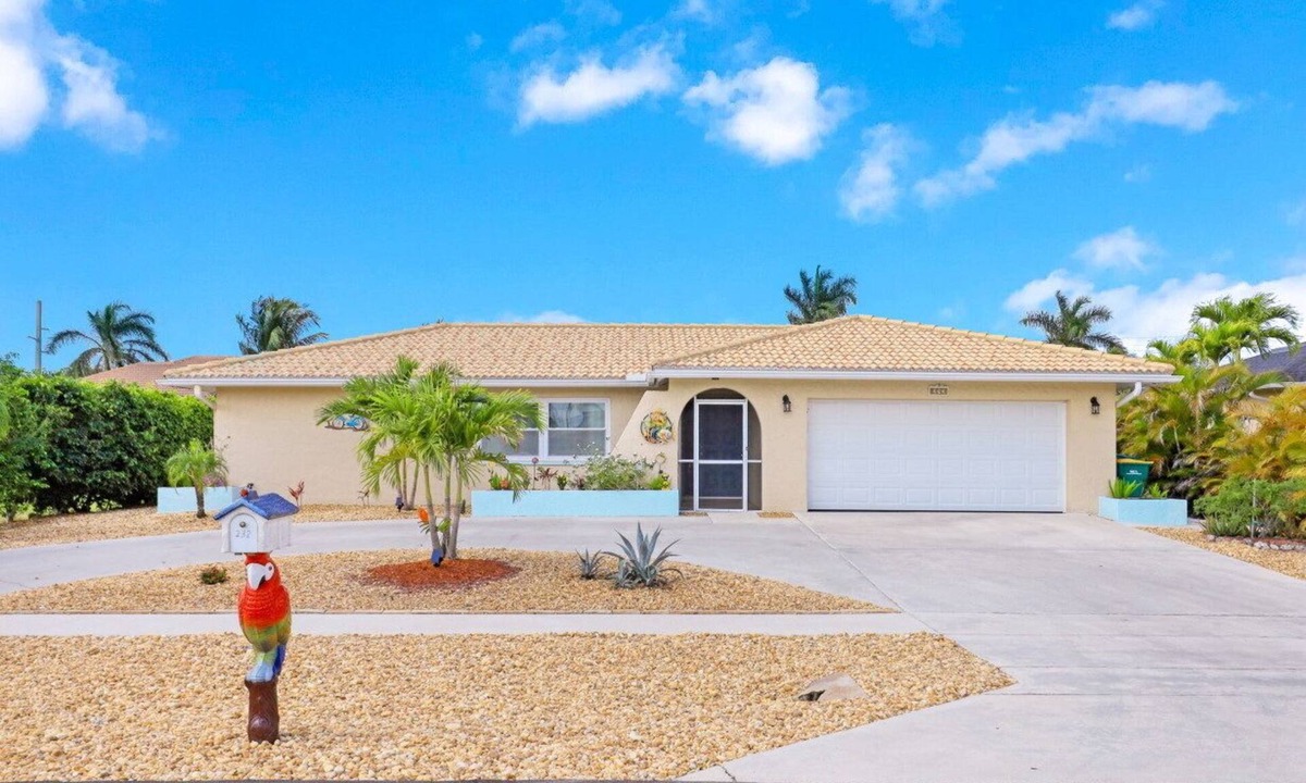 Marco Island House | Centrally located pet-friendly home w/spa & pool