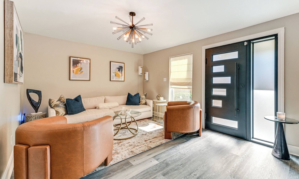 Charlotte House | Charlotte Gem w/Deck & Community Amenities