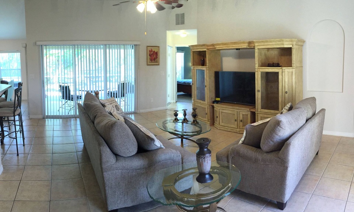 Pelican House | Charmer in the Heart of Cape Coral