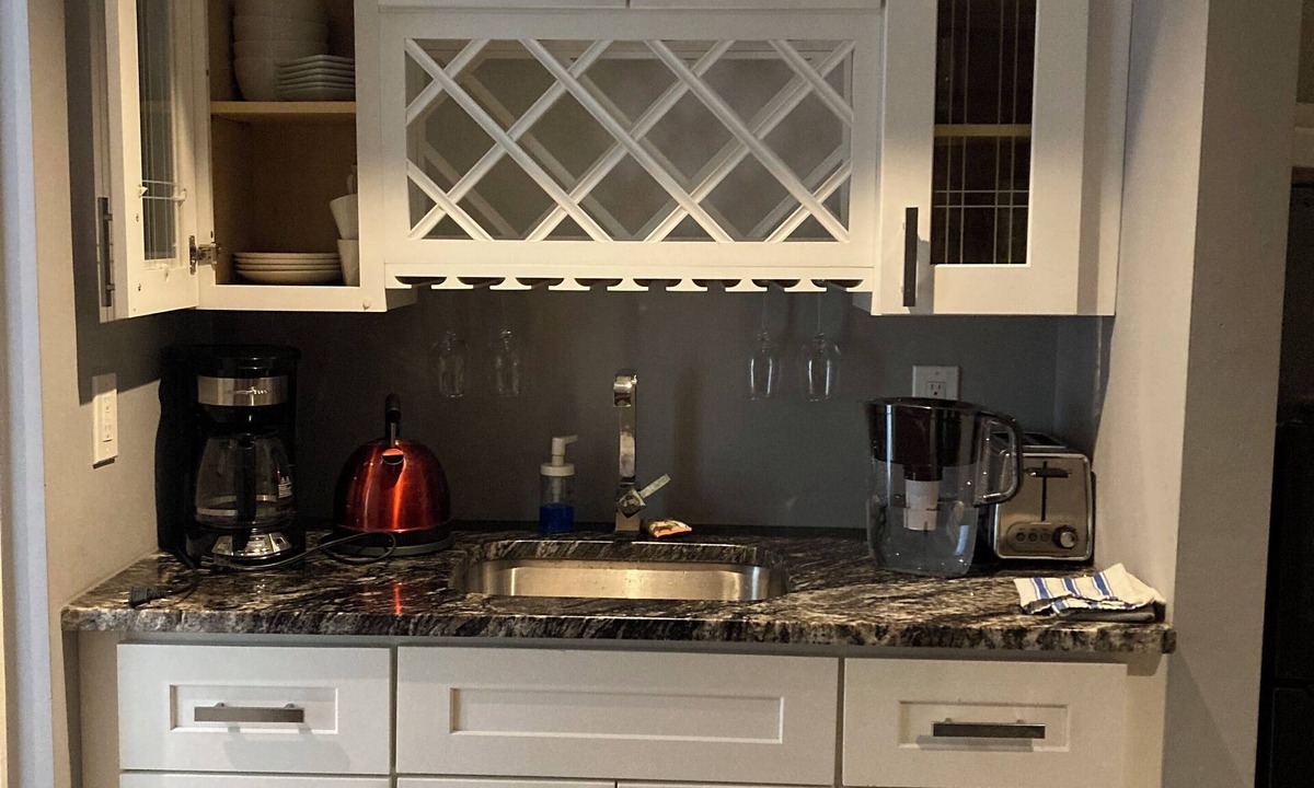 Eckington Apartment | Charming 1-bedroom apartment in lovely Washington with WiFi, AC