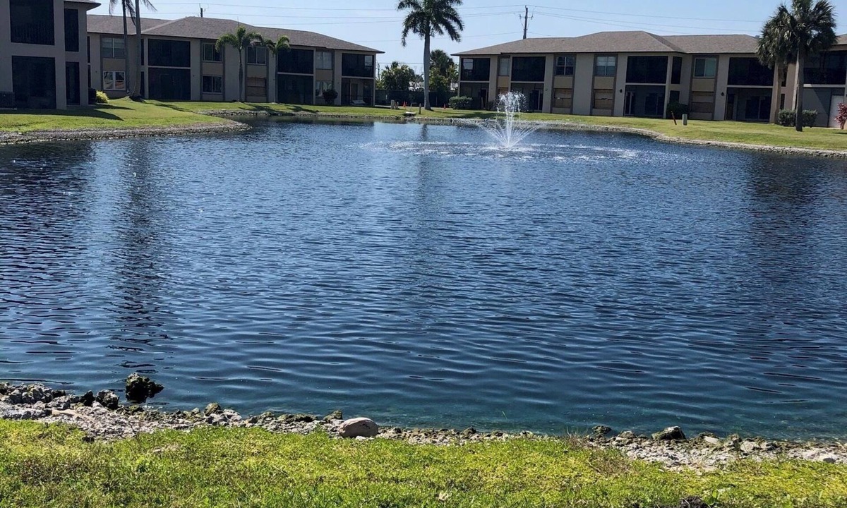 Truckland Condo | Charming 2-bedroom 2-bathroom condo in Fort Myers