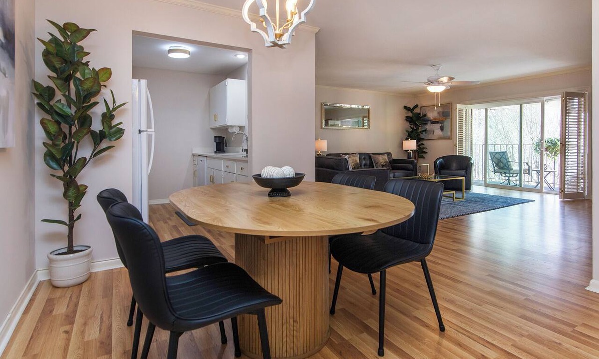Myers Park Condo | Charming 2-bedroom condo in Midtown Charlotte, in Myers Park