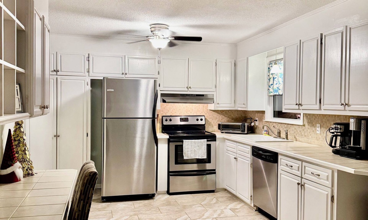 Rosewood House | Charming 3-bedroom house in Rosewood close to USC/Ft.Jackson