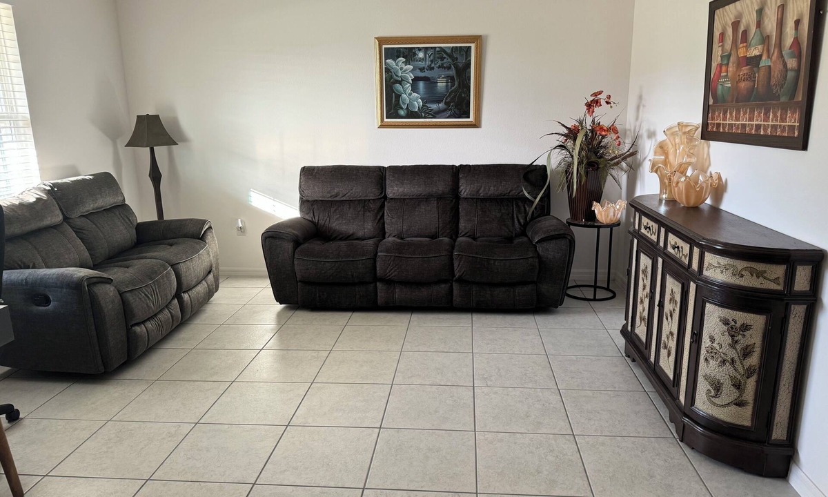 DeLand House | Charming 3-bedroom house with WiFi, AC in peaceful DeLand
