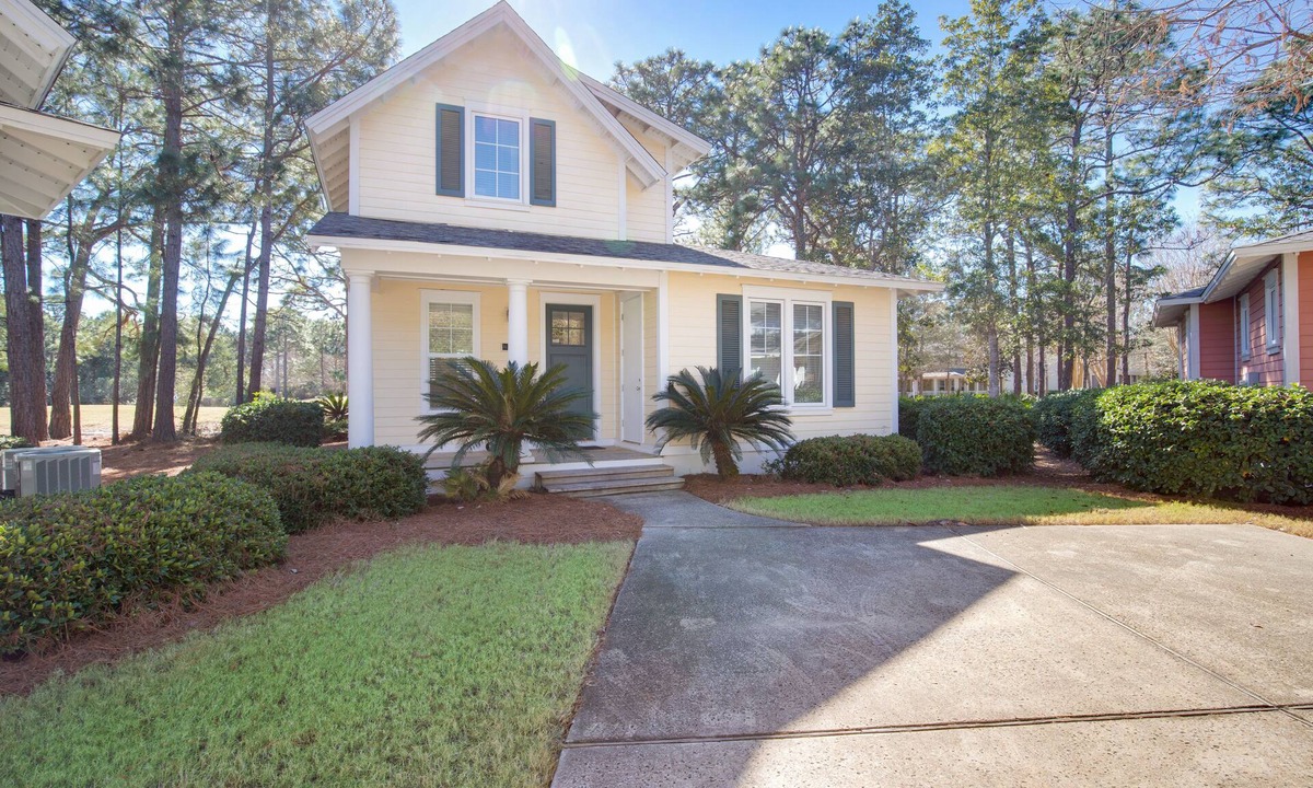 Ravens Miramar Beach | Laurel Grove