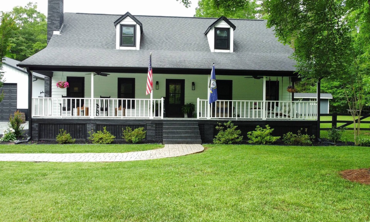 Fairview House | Charming 4-bedroom country home with waterfall and Gameroom in Indian Trail
