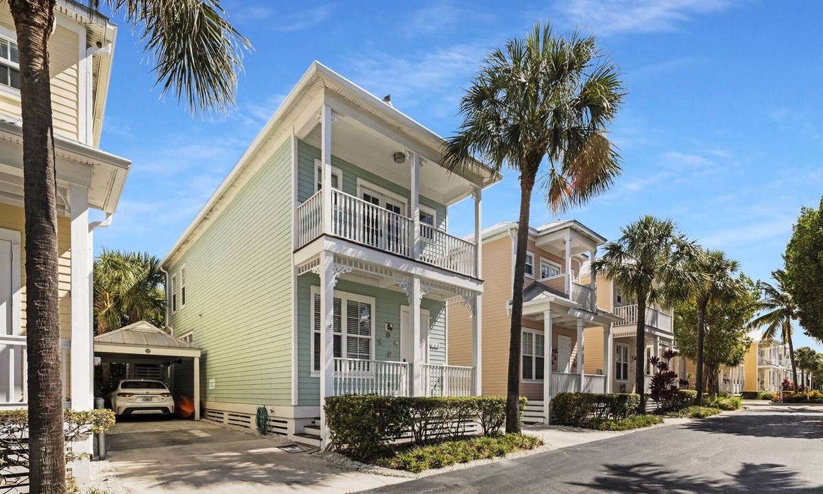 Islamorada House | Charming Angler's Reef Home with Pool, Dock, Beach & Ocean View
