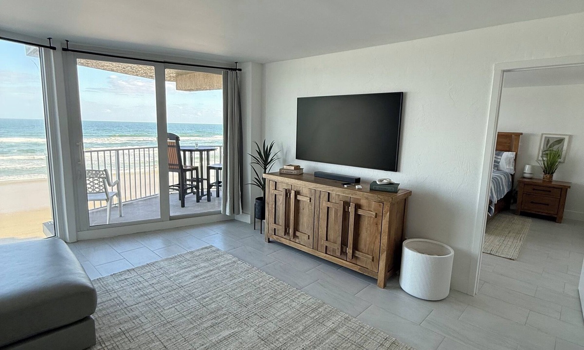 Ocean View Halifax Estates Condo | Charming beachfront condo, Daytona Beach Shores