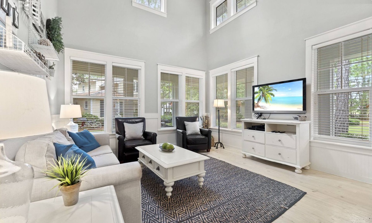 Laurel Grove House | Charming Beach Cottage with 2 GOLF CARTS! Near Beach, Pool, Beach Tram, Wharf