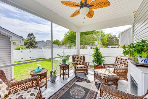 Bluffton House | Charming Bluffton Home w/Yard ~ 3 Mi to Beaches!
