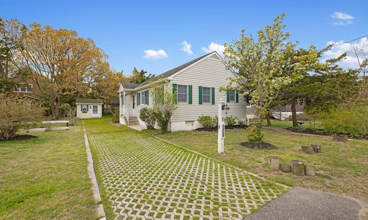 Cape May Point House | Charming Cape May Point Retreat – 2BR/2BA, Sleeps 6, Pet-Friendly, Steps to Alexander Beach & Nature Trails