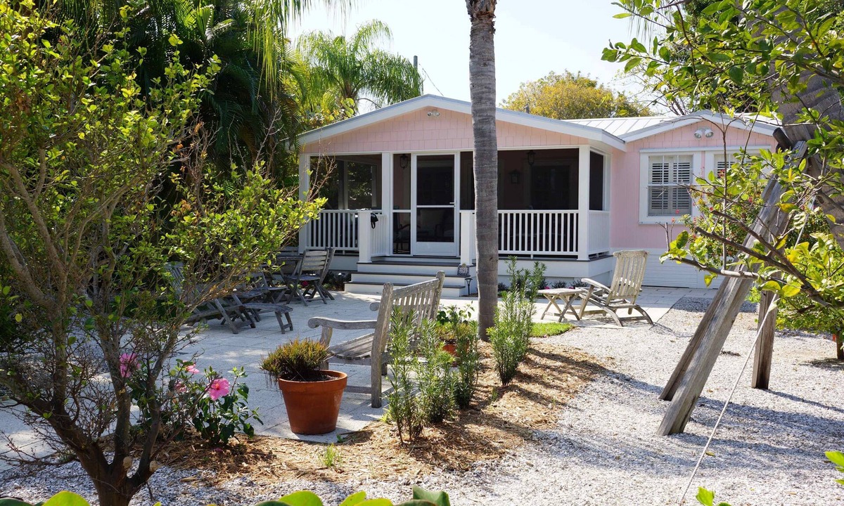 Boca Grande Cottage | Charming Cottage in the Historic Village in Boca Grande
