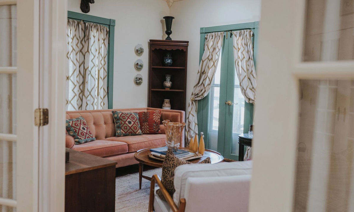 Boaz Cottage | Charming cottage on 8 acres of peace & tranquility just a short drive from town.