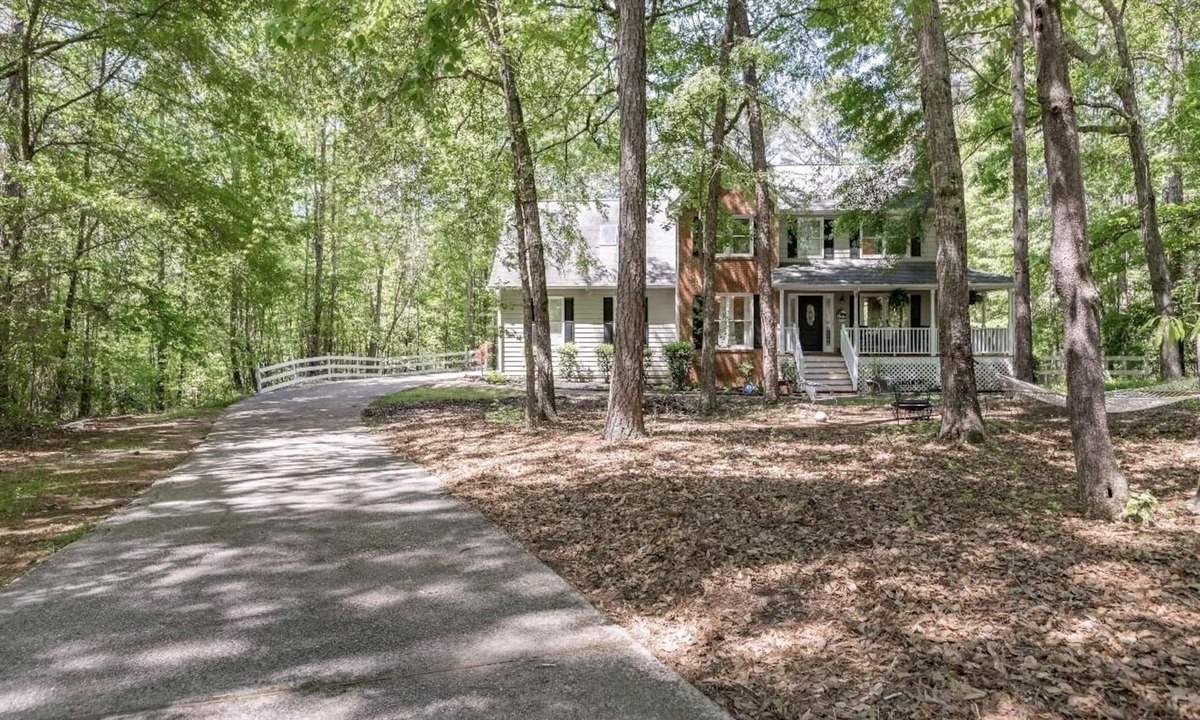 Fayetteville House | Charming home with above ground pool.